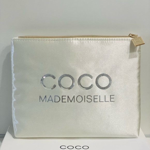 Chanel COCO Mademoiselle Cosmetics Bag - Picture 5 of 11